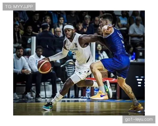 坎塞洛进攻火力全开，闪耀赛场成球队核心