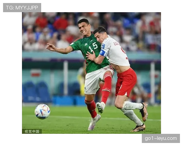 莱万多夫斯基禁区嗅觉与跑位能力解析：进球模型的形成机制