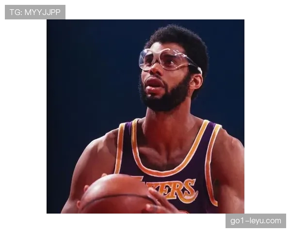 布伦森利用挡拆拉开空间提升得分效率明显超越常规得分手